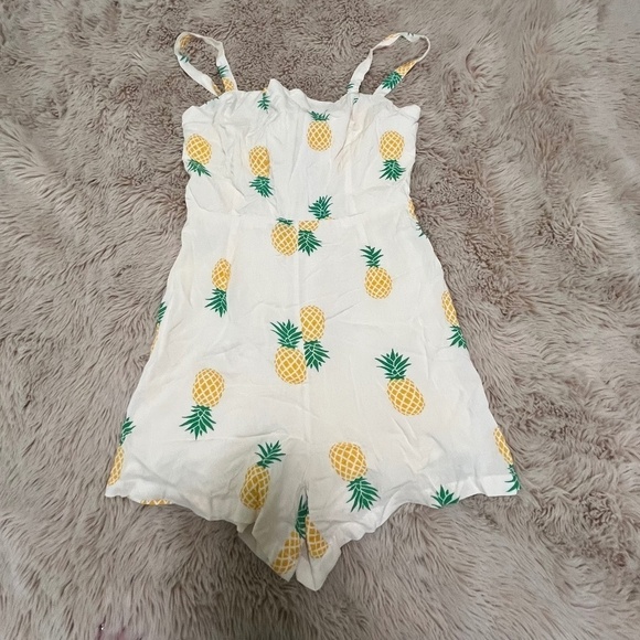 NEW Eden in Love Pineapple Romper Small - Picture 1 of 3